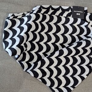 Marimekko Black and White Patterned Scarf